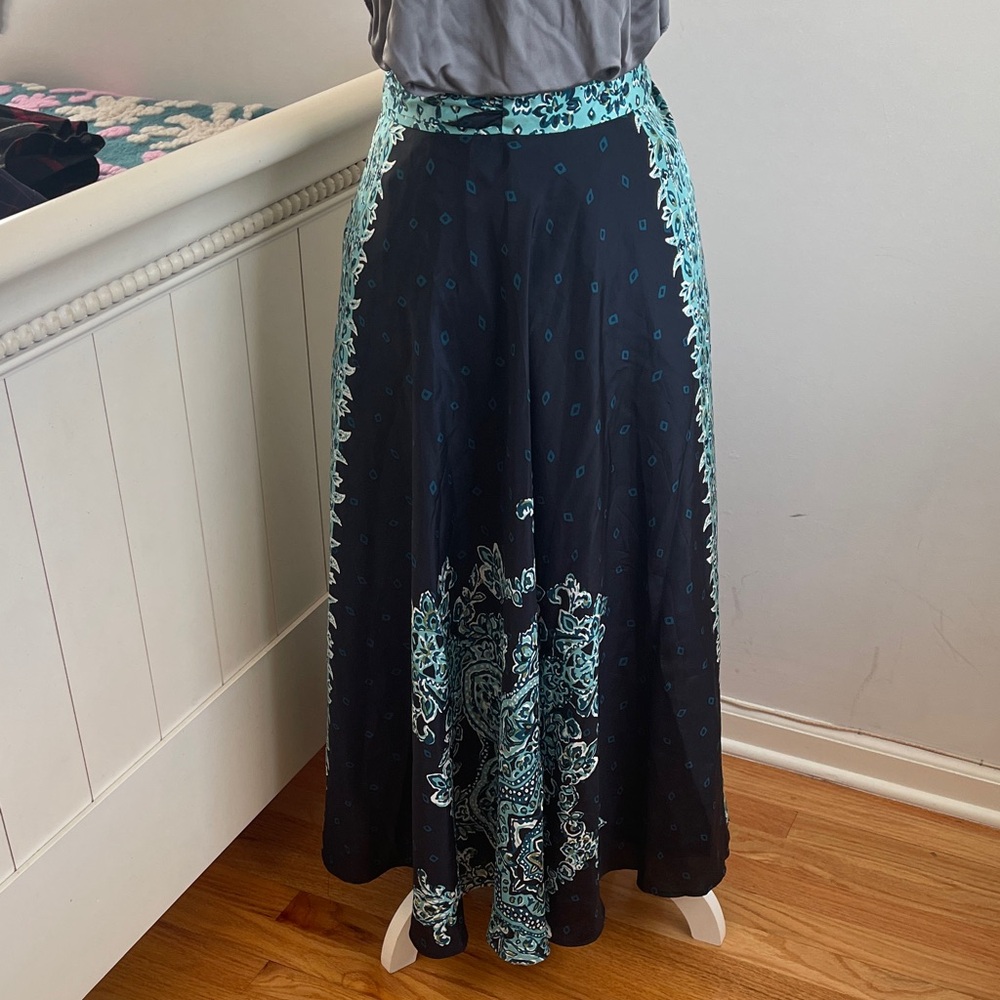Talbots Elegant navy and Teal adjustable Maxi Skirt 100% silk 6 New